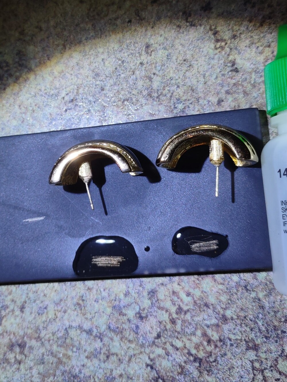 Christian Dior 14K Gold Post Half Hoop Black Enamel Earrings Vintage On Card - Picture 9 of 10